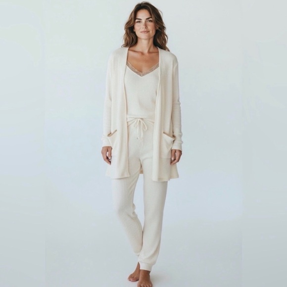 NWT Cozy Life Blu Pepper Cream Lounge 3 Piece Set - Picture 1 of 2